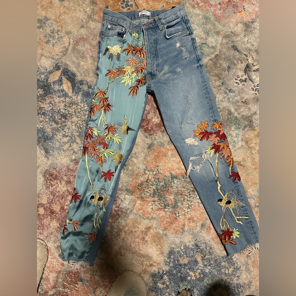 Zara Embroidered Jeans - Picture 2 of 10